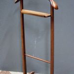 1014 1056 VALET STAND